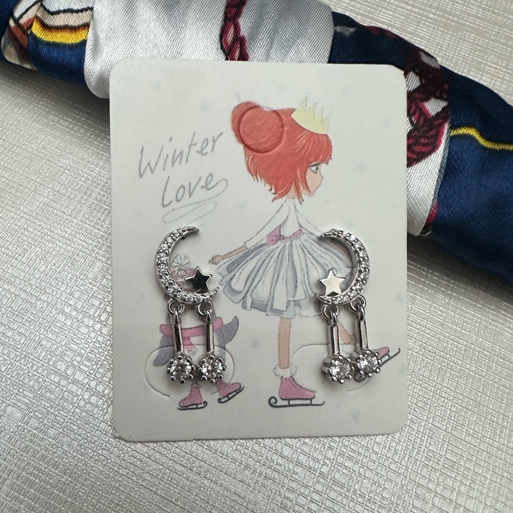 NEW ! 925 star and moon dangling earrings with Cz stone